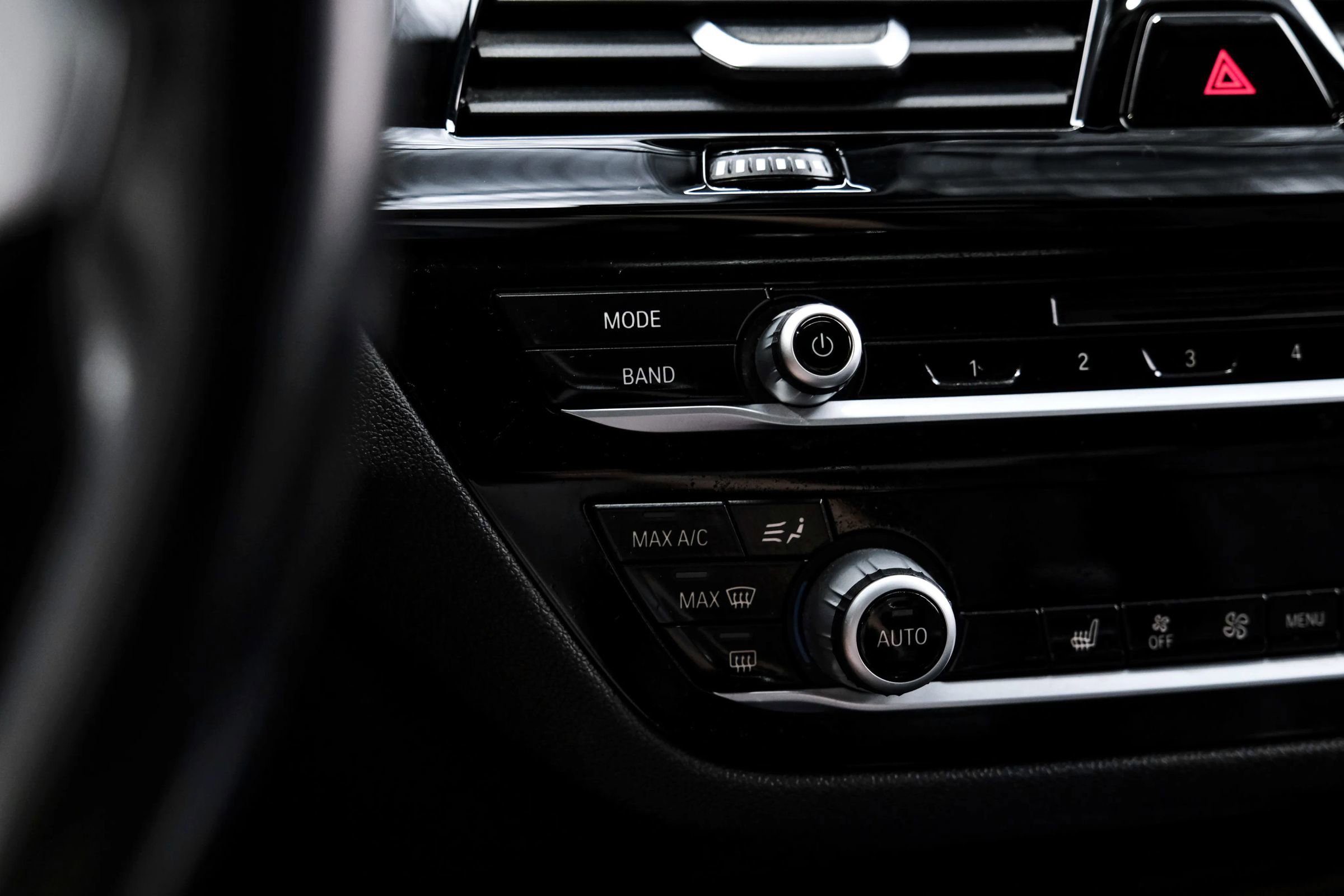 Used 2018 BMW 540i w/ M Sport Package RWD image 34