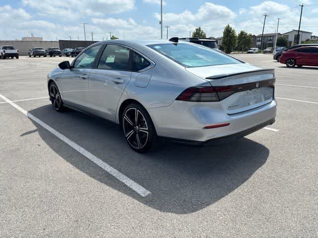 Used 2025 Honda Accord Sport image 3