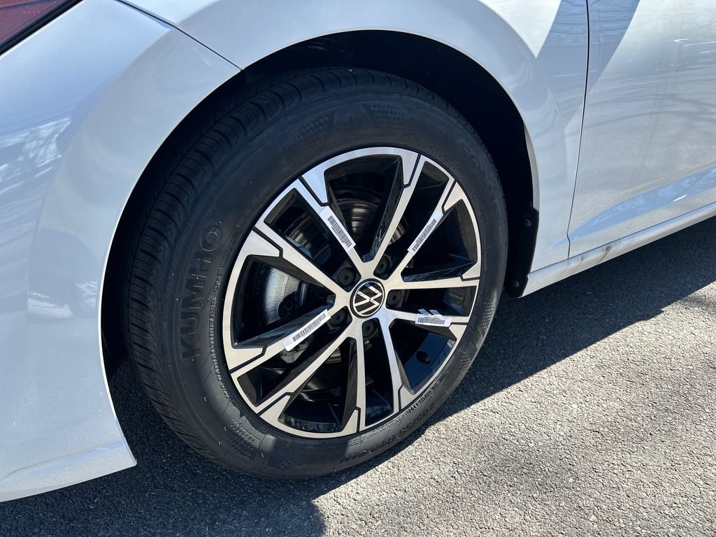 New 2026 Volkswagen Jetta Sport FWD image 2