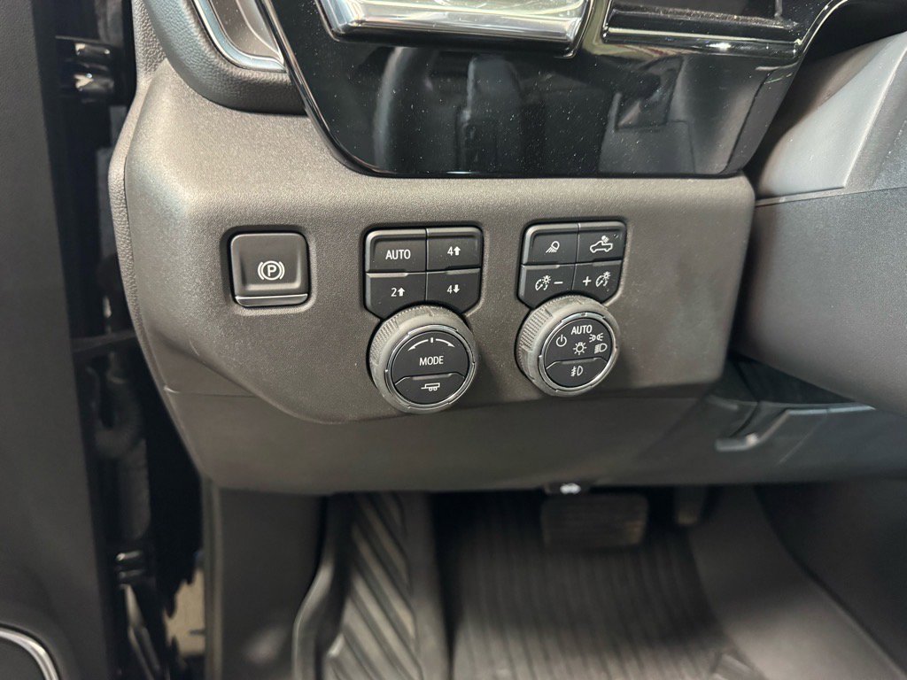 Used 2024 Chevrolet Silverado 1500 LT Trail Boss w/ LT Trail Boss Premium Package image 21