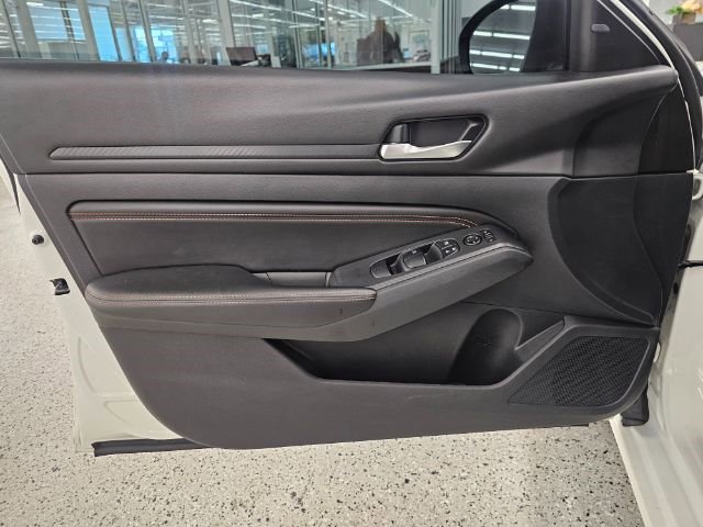 Used 2020 Nissan Altima 2.5 SR image 24