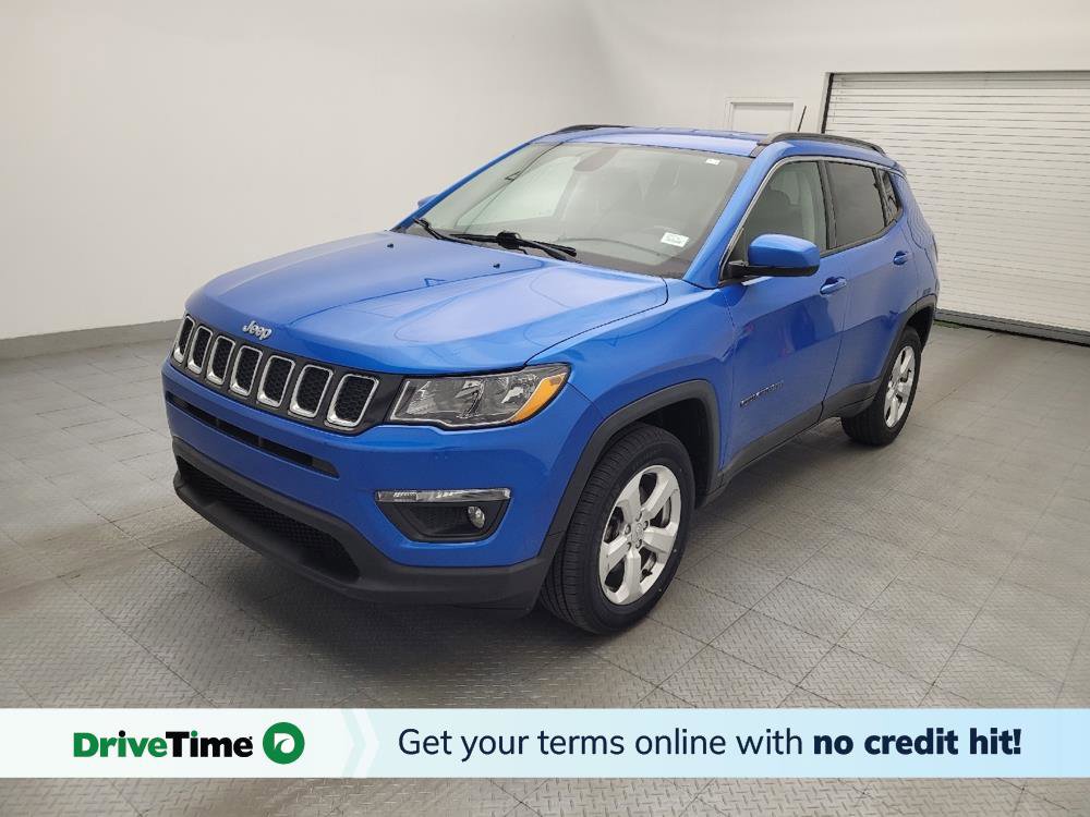 Used 2017 Jeep Compass Latitude w/ Popular Equipment Group AWD/4WD image 1