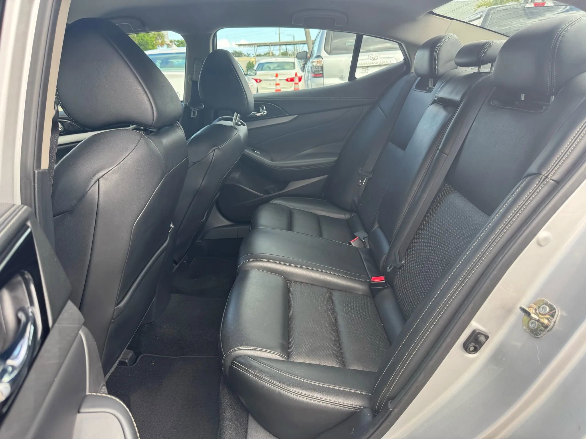 Used 2017 Nissan Maxima 3.5 SV image 12