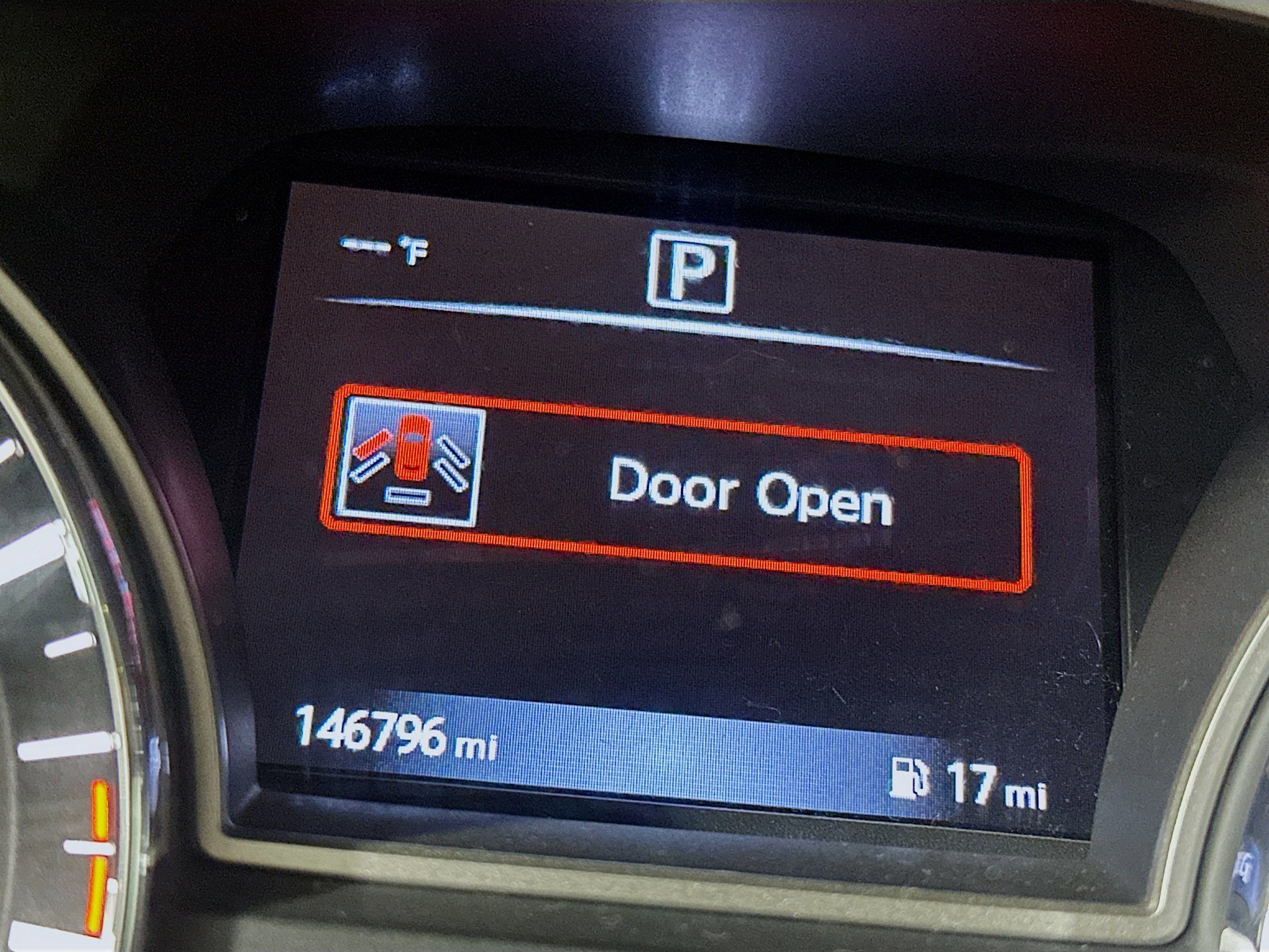 Used 2016 Nissan Pathfinder S image 18