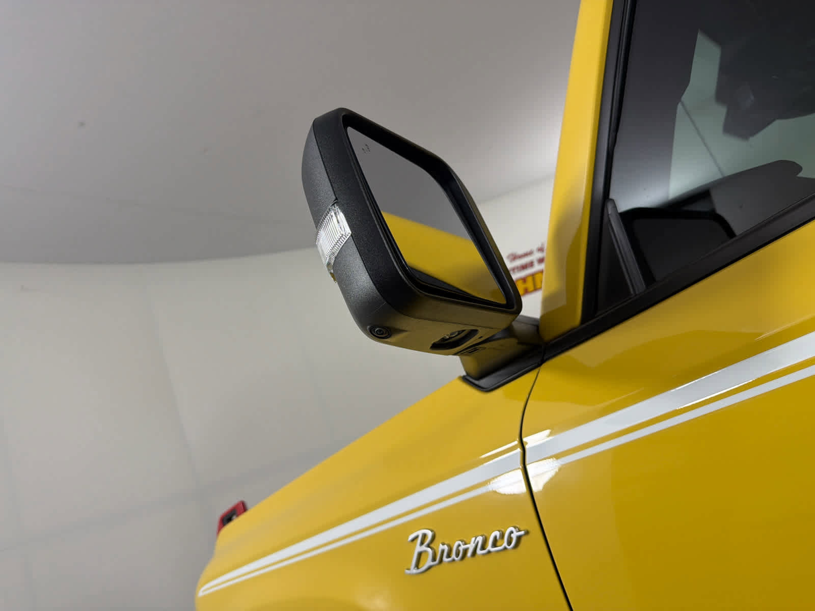 Used 2024 Ford Bronco Heritage Edition AWD/4WD image 13