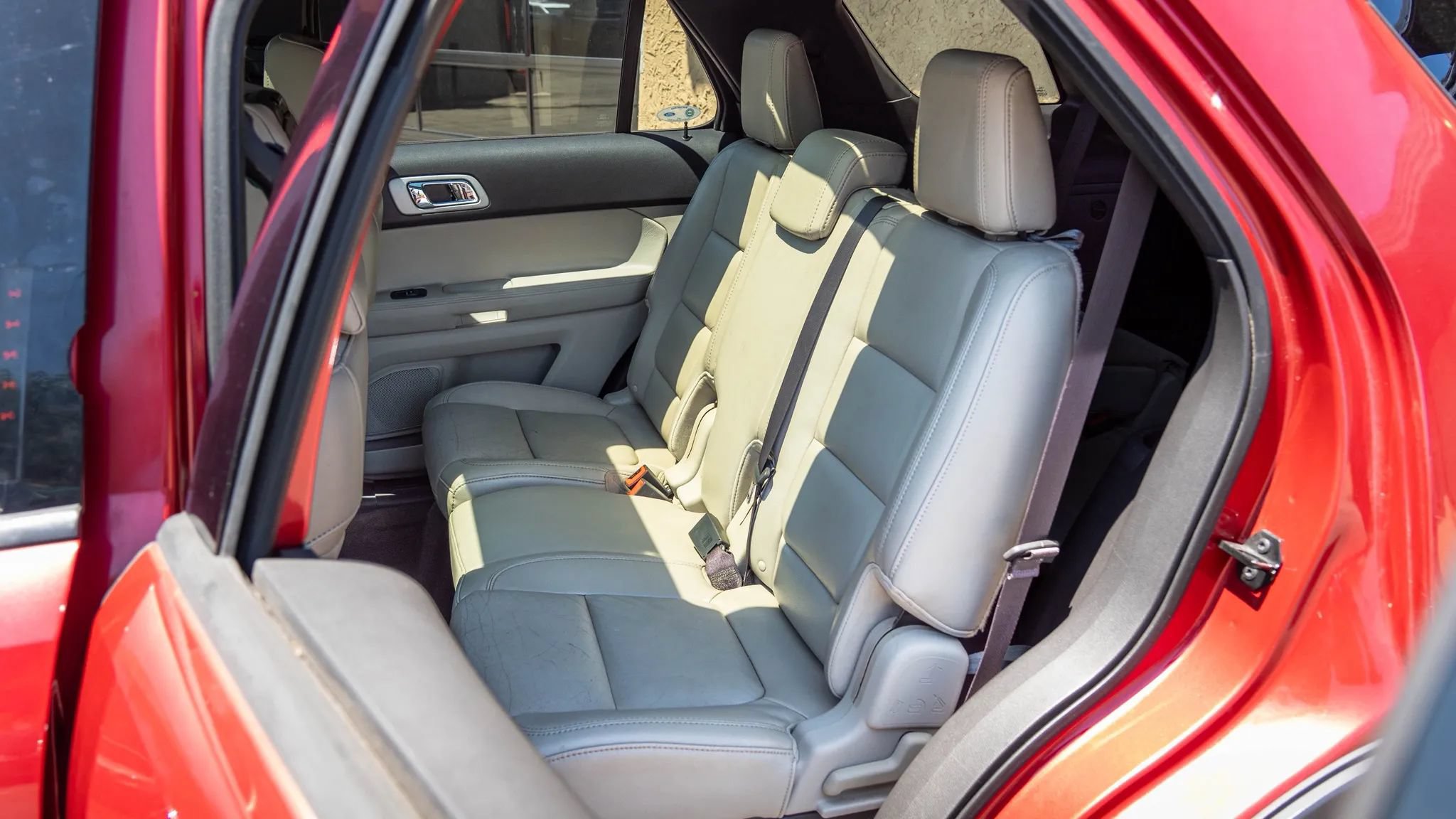 Used 2011 Ford Explorer XLT w/ 202A Rapid Spec Order Code FWD image 16