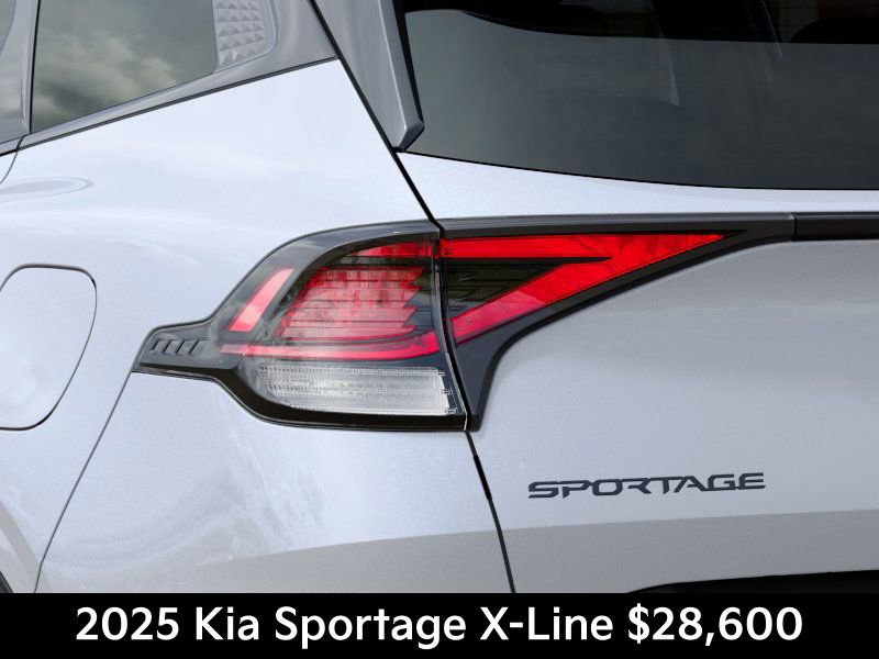 Used 2025 Kia Sportage X-Line w/ Premium Package image 11