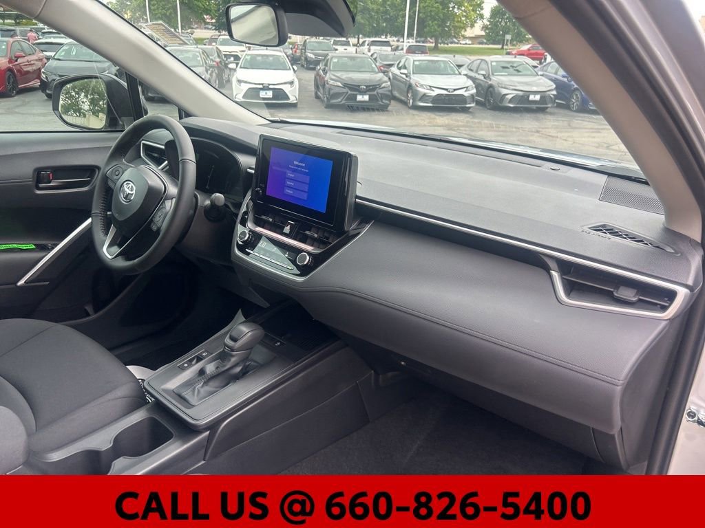 New 2026 Toyota Corolla Cross LE AWD/4WD image 8