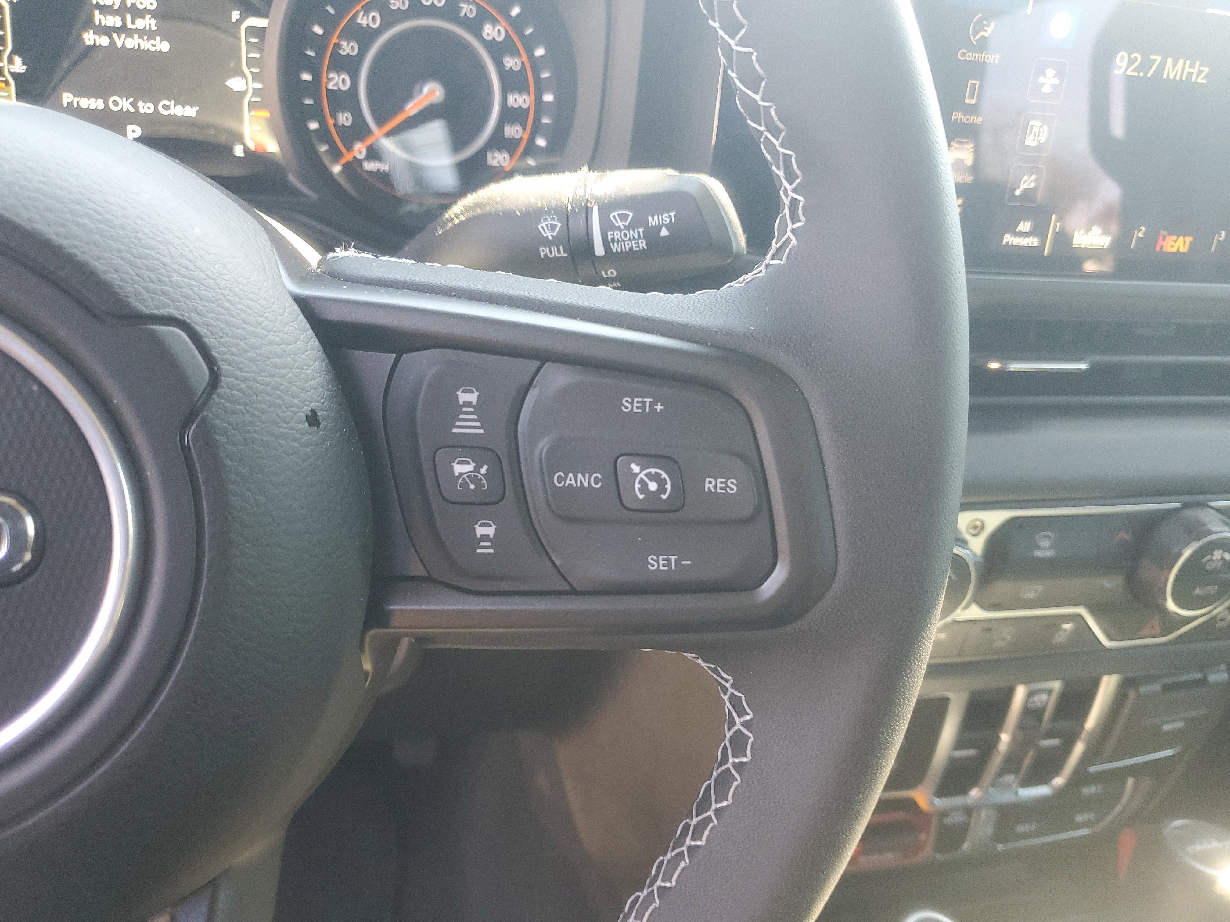 Used 2025 Jeep Gladiator Mojave w/ Safety Group image 14