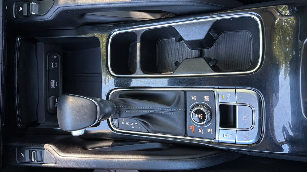 Used 2025 Kia Telluride S AWD/4WD image 30