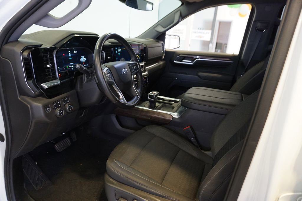 Certified 2023 Chevrolet Silverado 1500 RST image 8