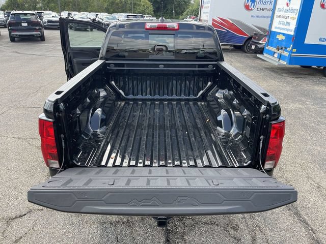 New 2026 Chevrolet Colorado W/T w/ WT Custom Package AWD/4WD image 22