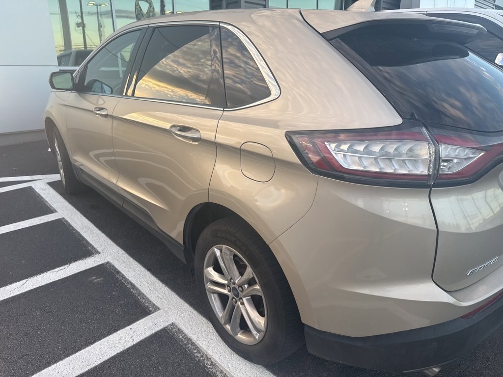 Used 2018 Ford Edge Titanium w/ Equipment Group 301A image 7