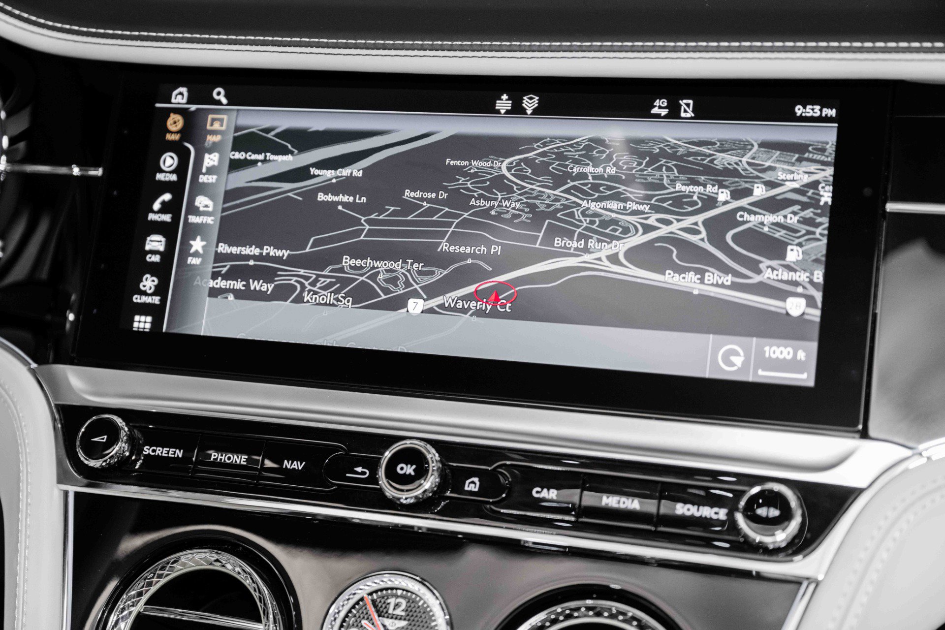 Used 2022 Bentley Continental GT image 29