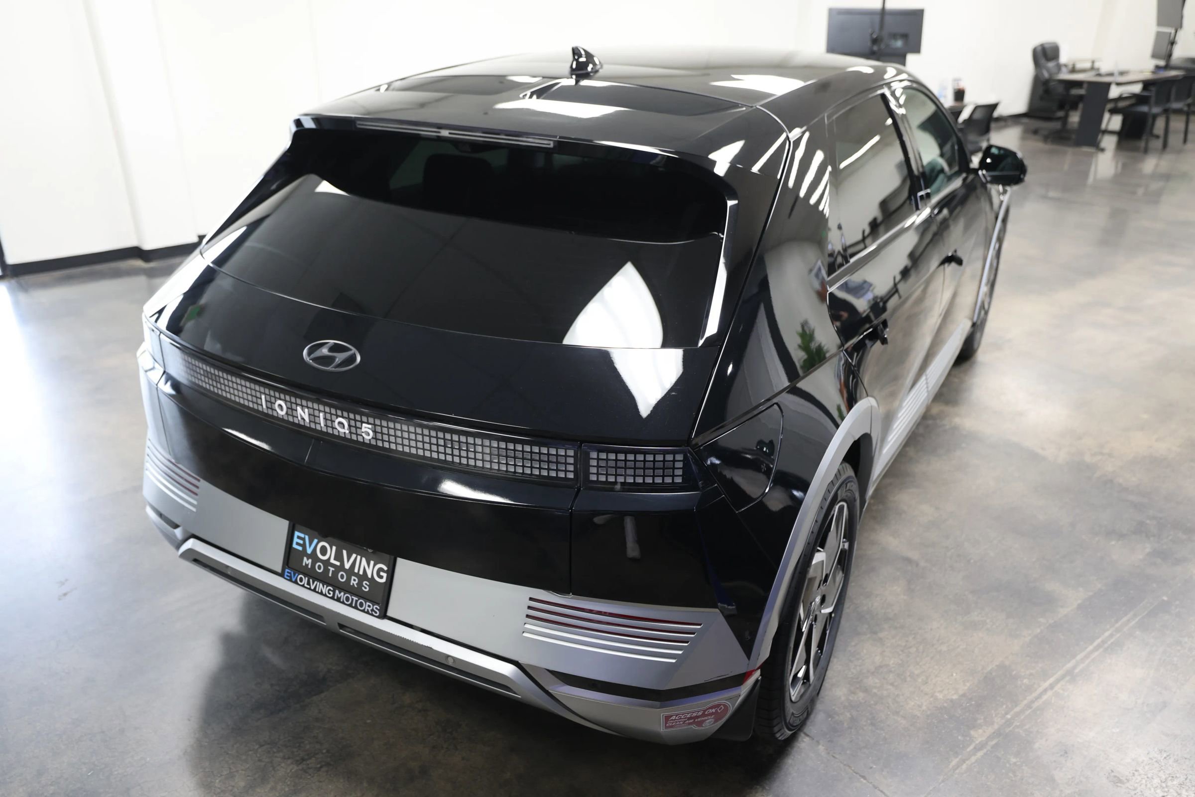 Used 2024 Hyundai Ioniq 5 Limited image 10