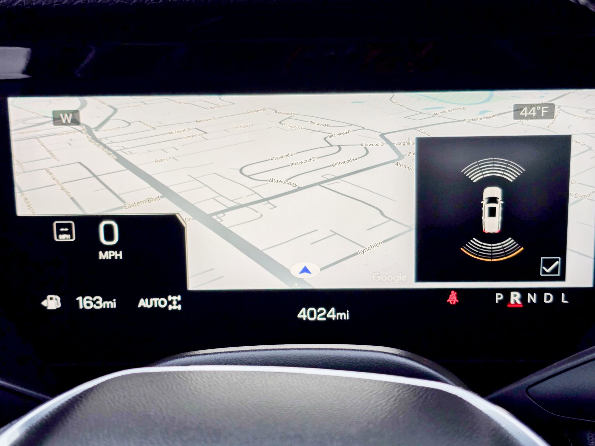 Used 2025 GMC Yukon XL Denali w/ Sun & Power Step Package image 55