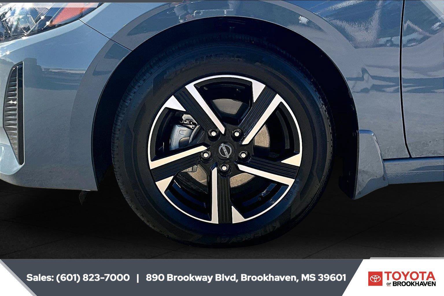 Used 2025 Nissan Sentra SV FWD image 7