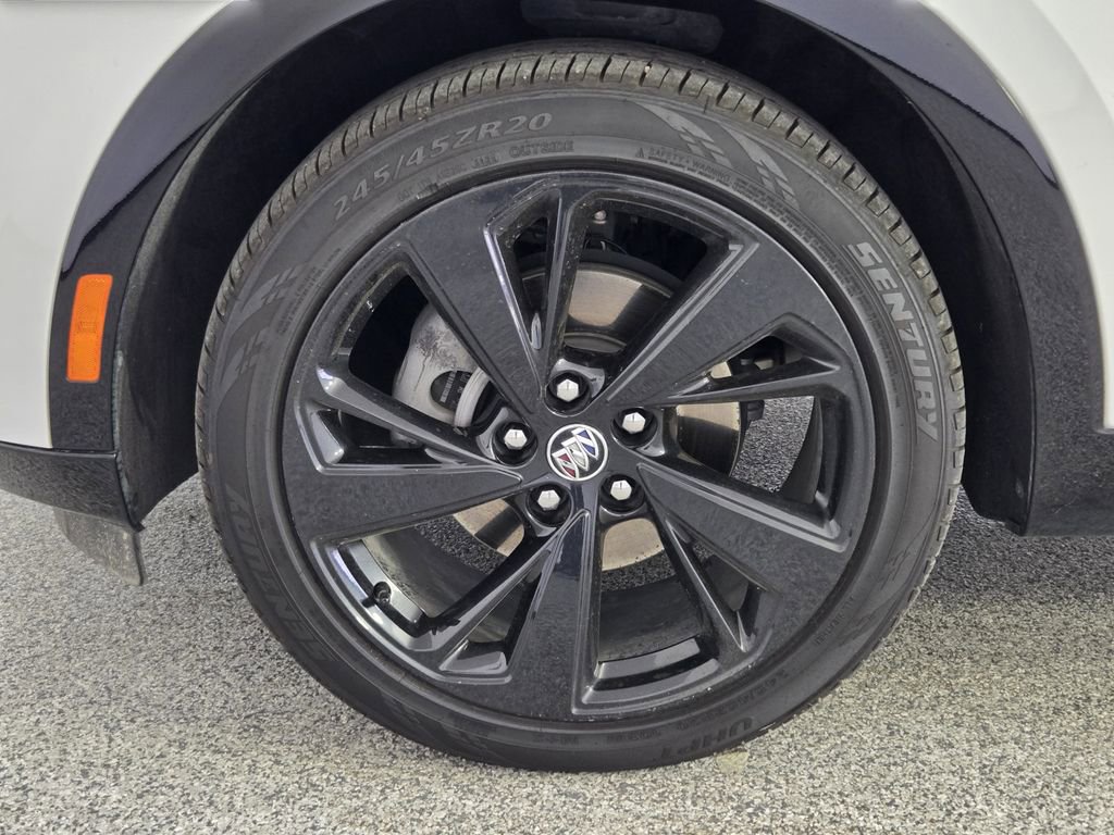 Used 2023 Buick Envision Essence w/ Technology Package I image 15