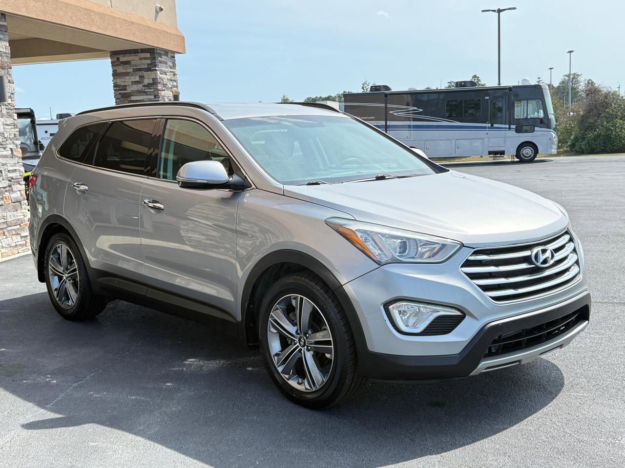 Used 2016 Hyundai Santa Fe SE w/ Option Group 02 image 6