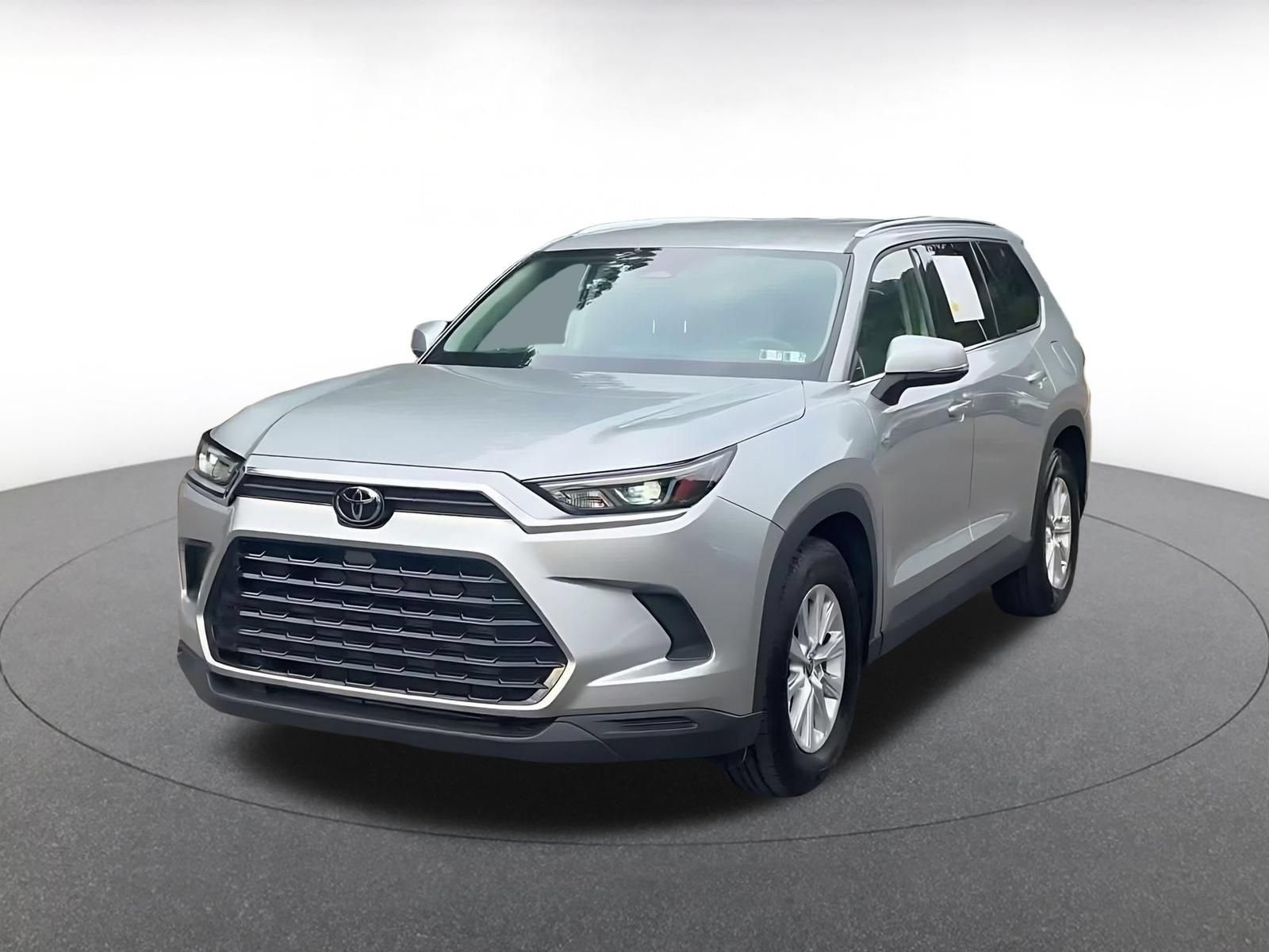 Used 2025 Toyota Grand Highlander FWD image 6