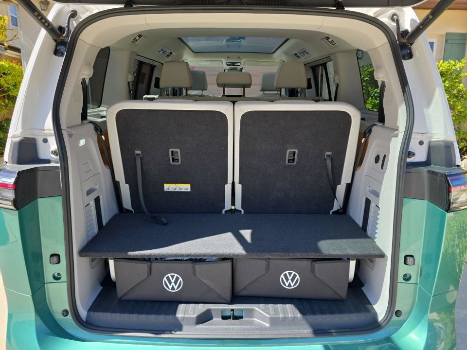 Certified 2025 Volkswagen ID. Buzz 1st Edition RWD image 8