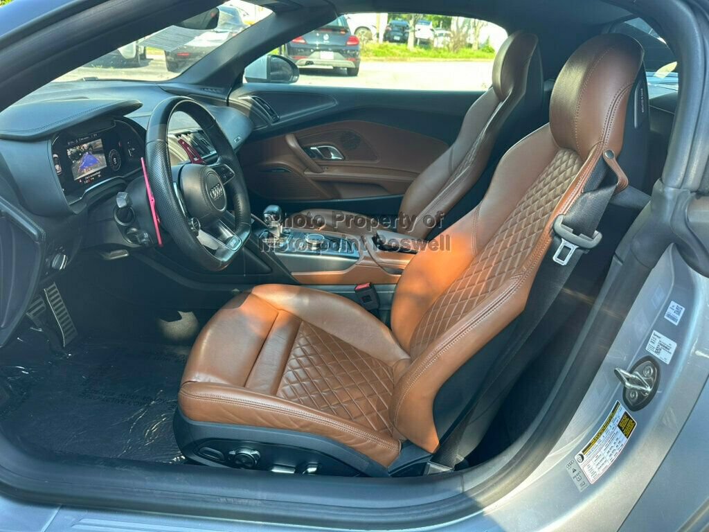 Used 2021 Audi R8 V10 w/ Premium Package RWD image 16