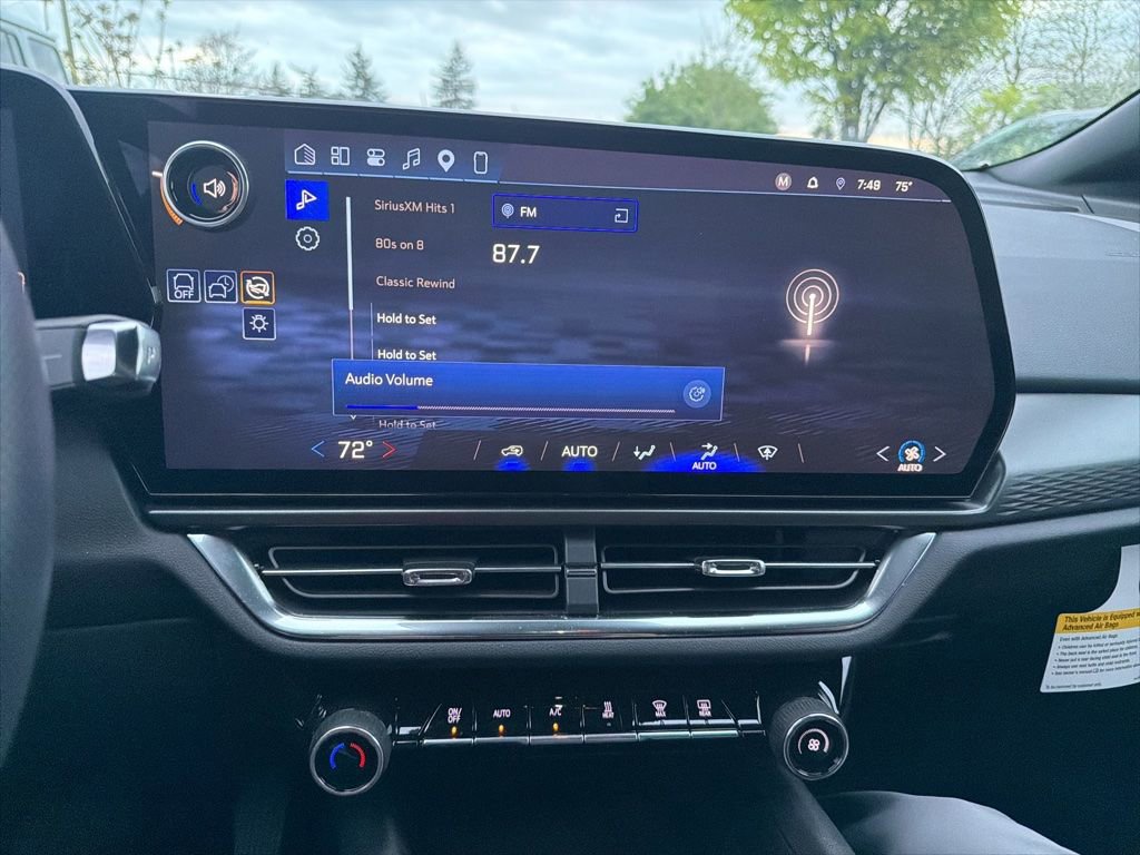 Used 2026 Chevrolet Equinox EV LT image 9