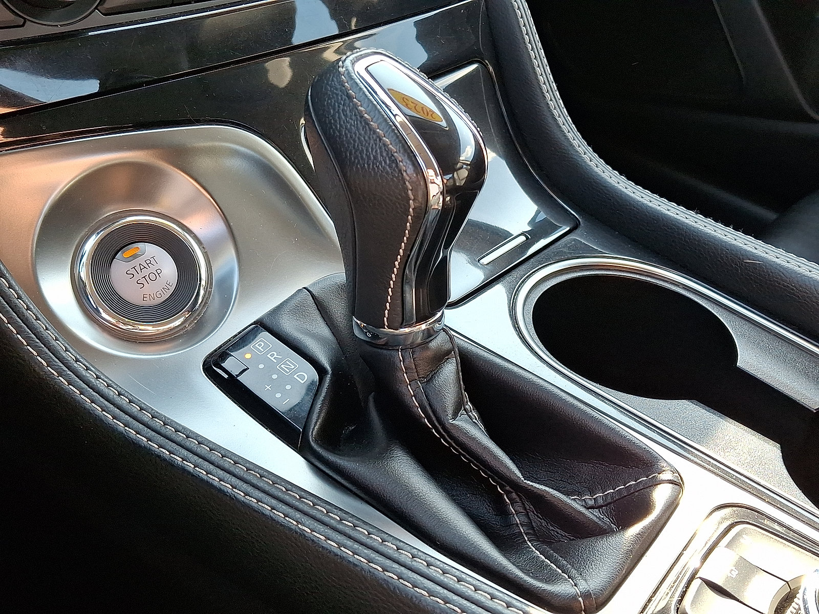 Used 2023 Nissan Maxima SV w/ Floor Mat Group FWD image 10