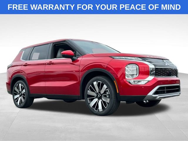 Used 2025 Mitsubishi Outlander SE