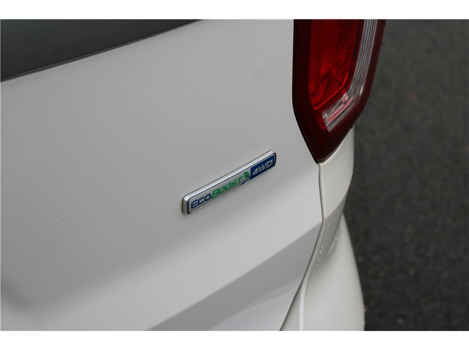 Used 2017 Ford Explorer Platinum image 38