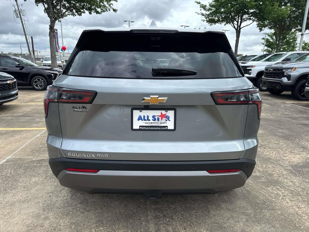 New 2026 Chevrolet Equinox LT w/ Convenience Package II AWD/4WD image 10