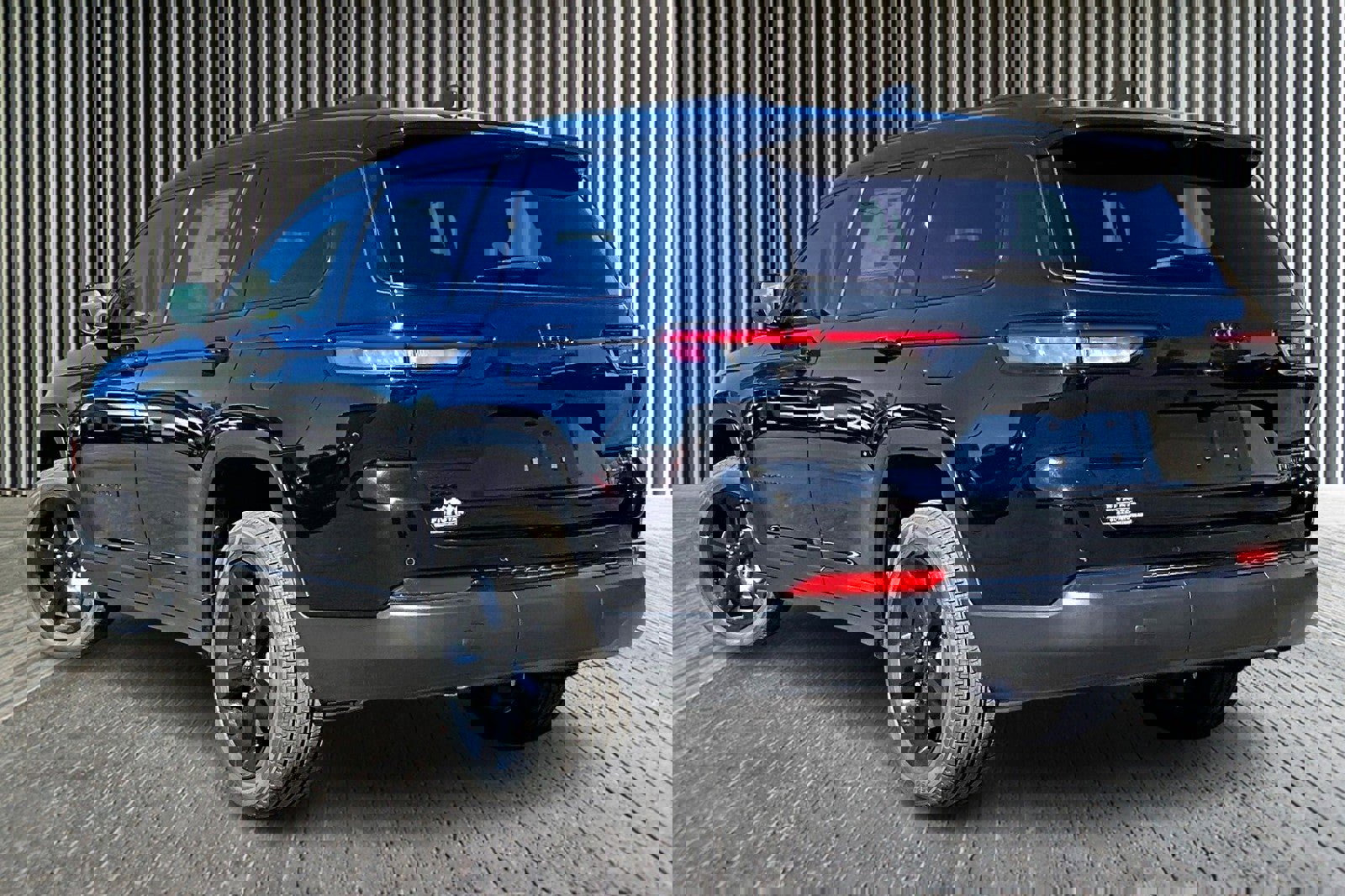 New 2025 Jeep Grand Cherokee L Limited w/ Luxury Tech Group II image 3