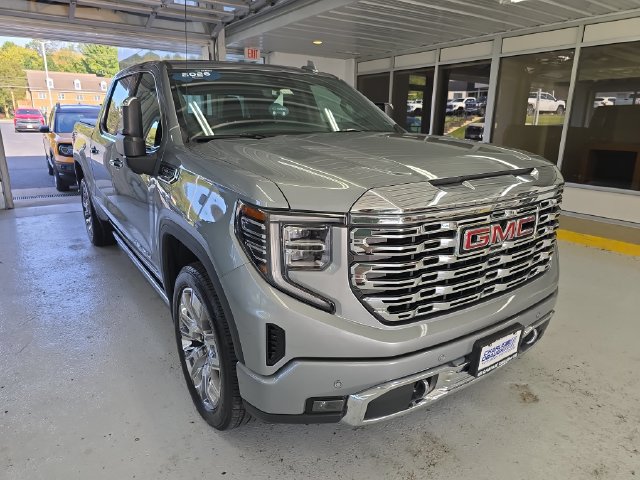 Certified 2026 GMC Sierra 1500 Denali w/ Denali Reserve Package AWD/4WD image 7