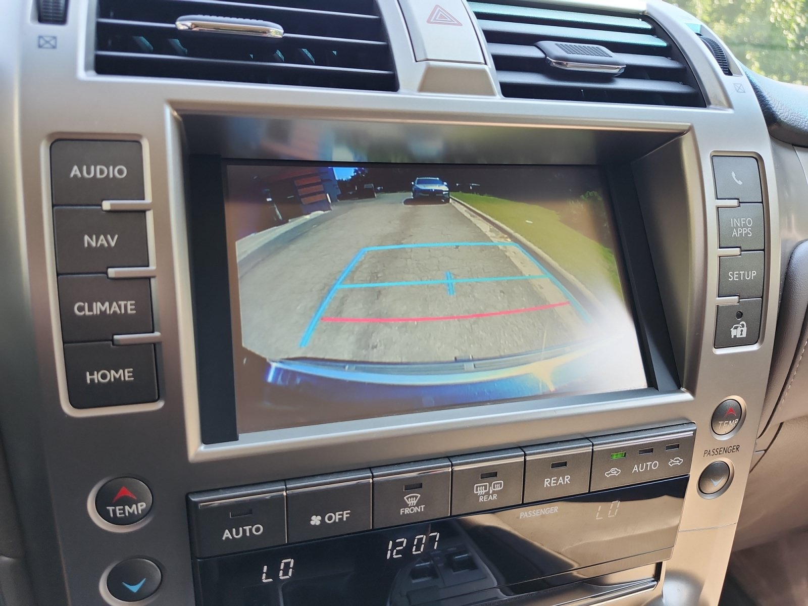 Used 2018 Lexus GX 460 Premium w/ Premium Package AWD/4WD image 22