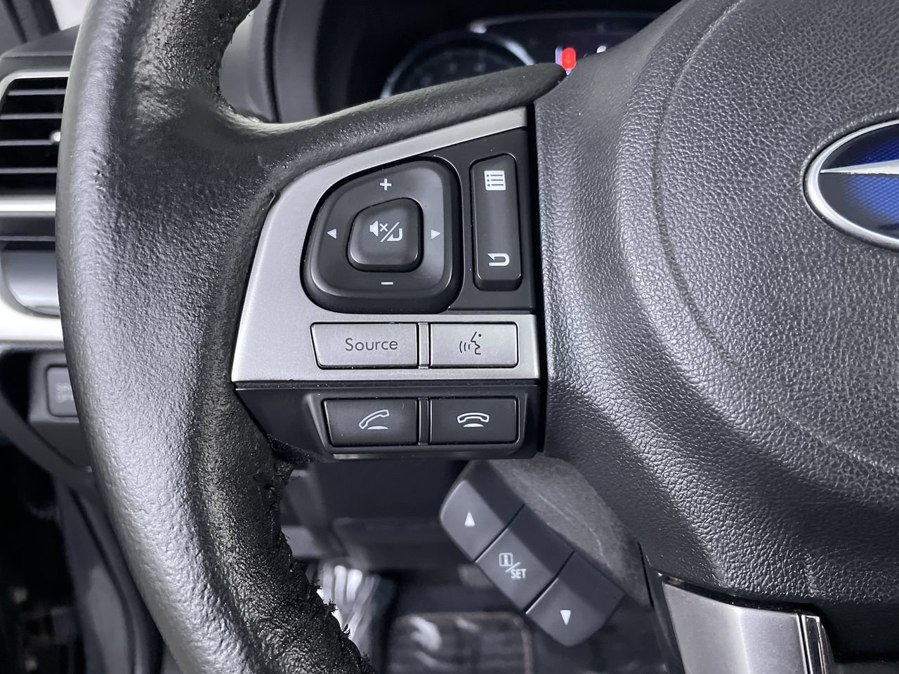 Used 2018 Subaru Forester 2.5i Touring AWD/4WD image 27