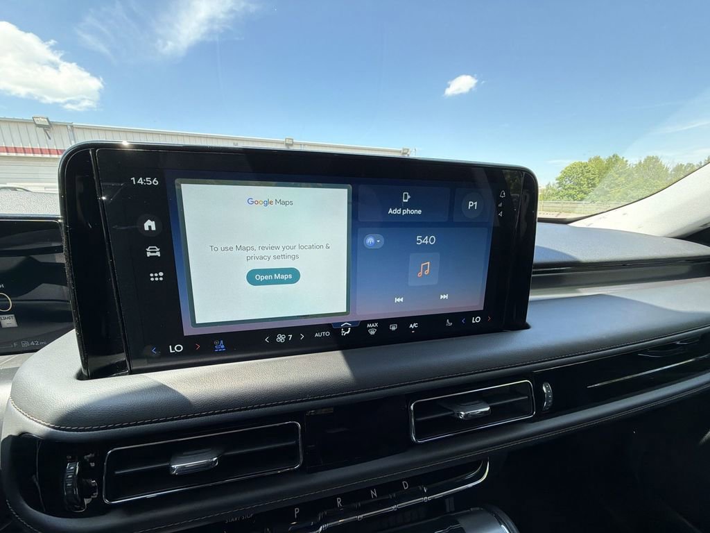 New 2026 Lincoln Aviator AWD w/ Jet Appearance Package image 16