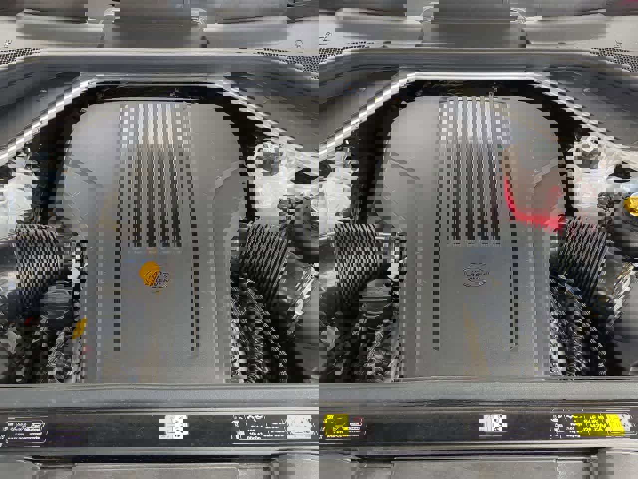 Used 2024 Land Rover Range Rover Autobiography image 14