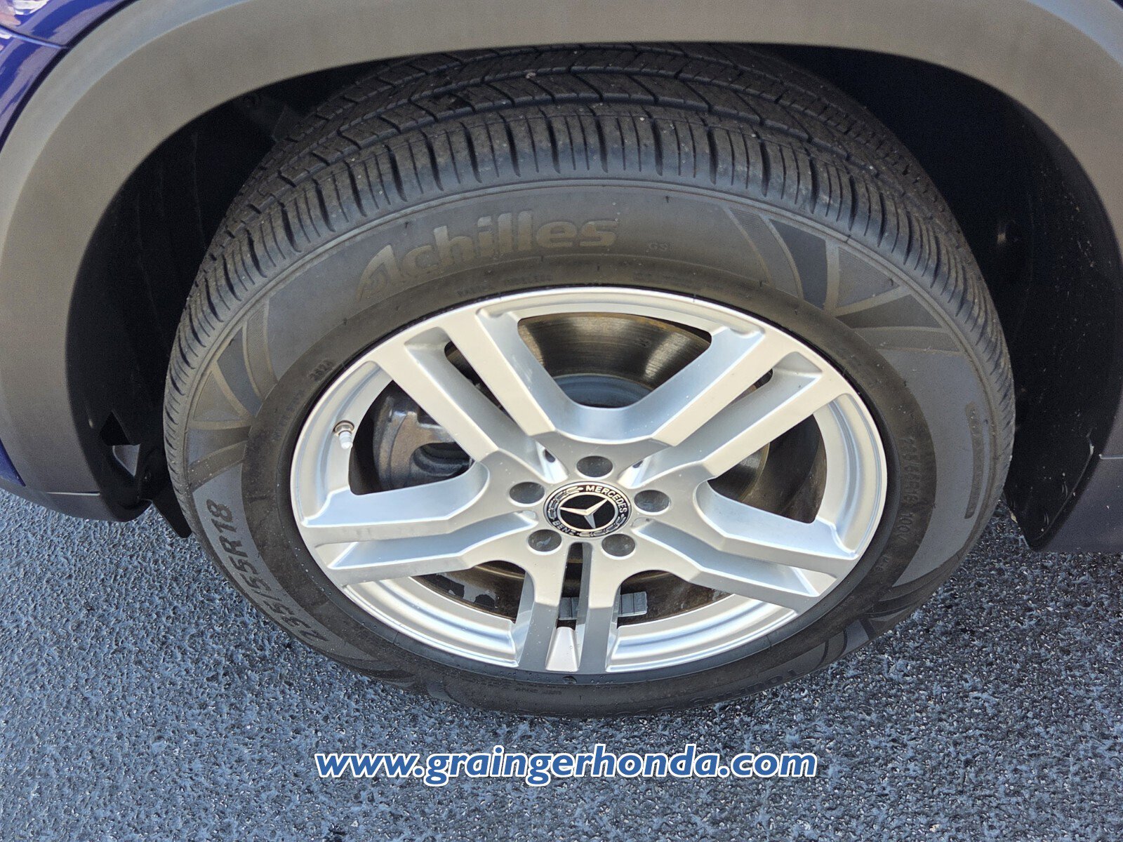 Used 2021 Mercedes-Benz GLB 250 4MATIC w/ Premium Package image 16