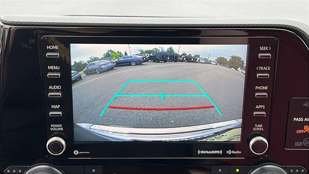 Used 2022 Toyota Highlander XSE image 26