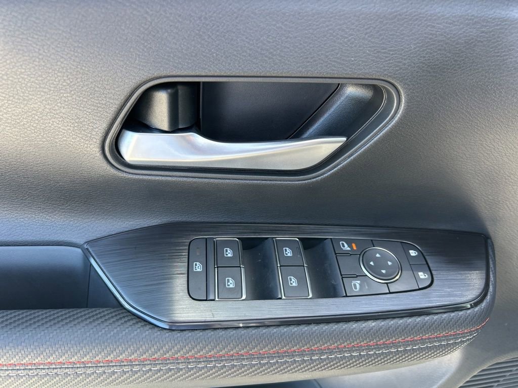 New 2026 Nissan Kicks SR image 18