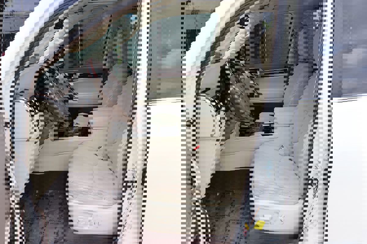 Used 2017 Lexus GX 460 Premium image 32