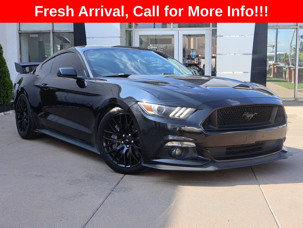 Used 2017 Ford Mustang GT Premium w/ GT Performance Package RWD image 2