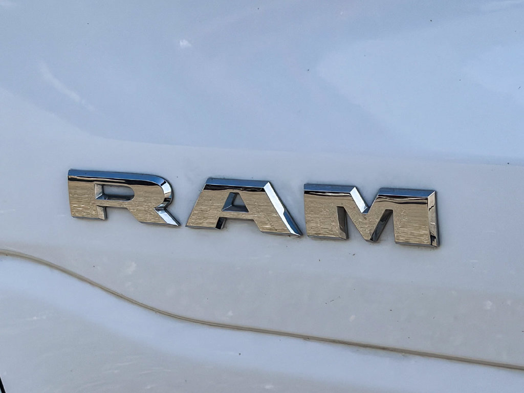 Used 2025 RAM 1500 Big Horn AWD/4WD image 13