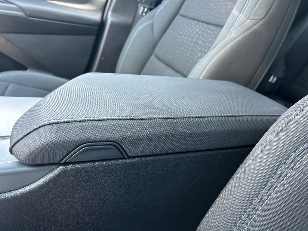 Used 2025 Chevrolet Equinox EV LT FWD image 33