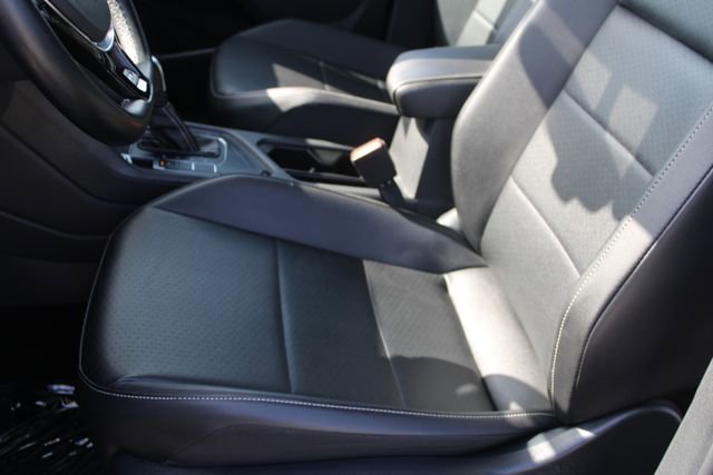 Used 2021 Volkswagen Tiguan SE R-Line FWD image 33
