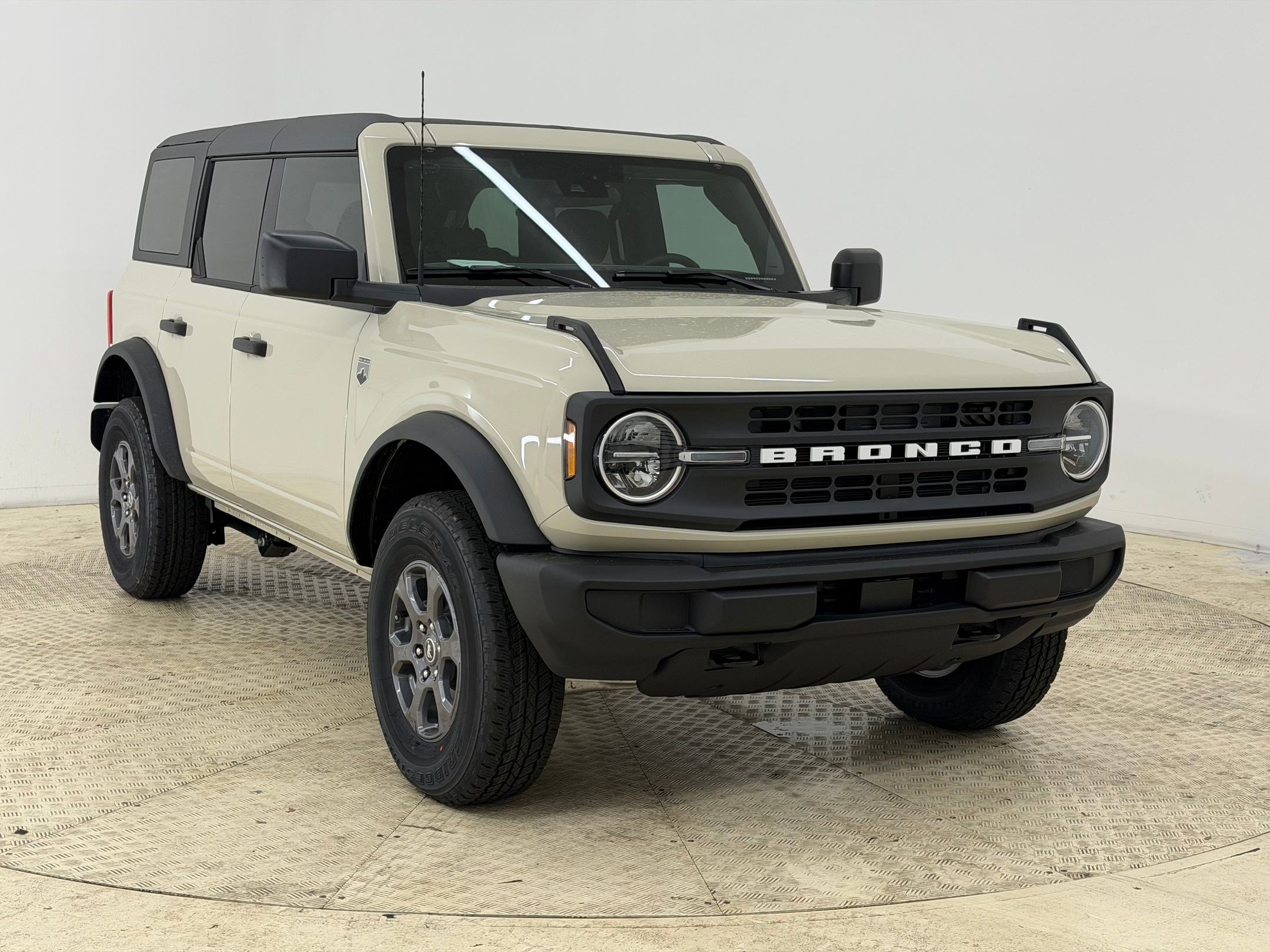 New 2026 Ford Bronco Big Bend image 6