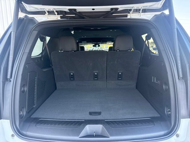 Used 2025 GMC Yukon XL Elevation RWD image 12