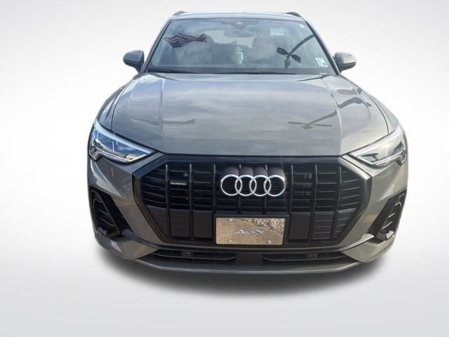 Used 2024 Audi Q3 2.0T Premium image 3