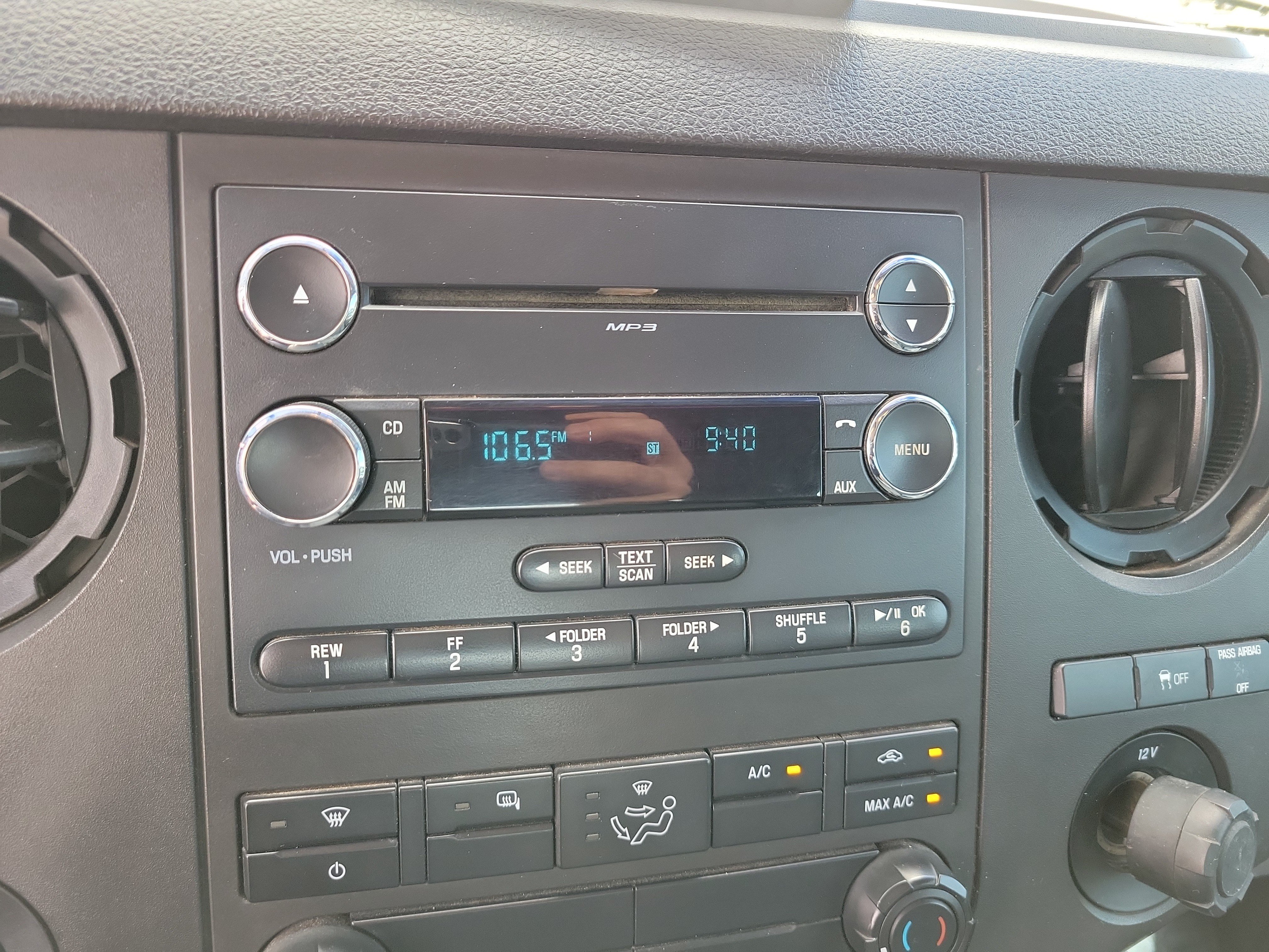 Used 2015 Ford F250 XL w/ Power Equipment Group AWD/4WD image 15