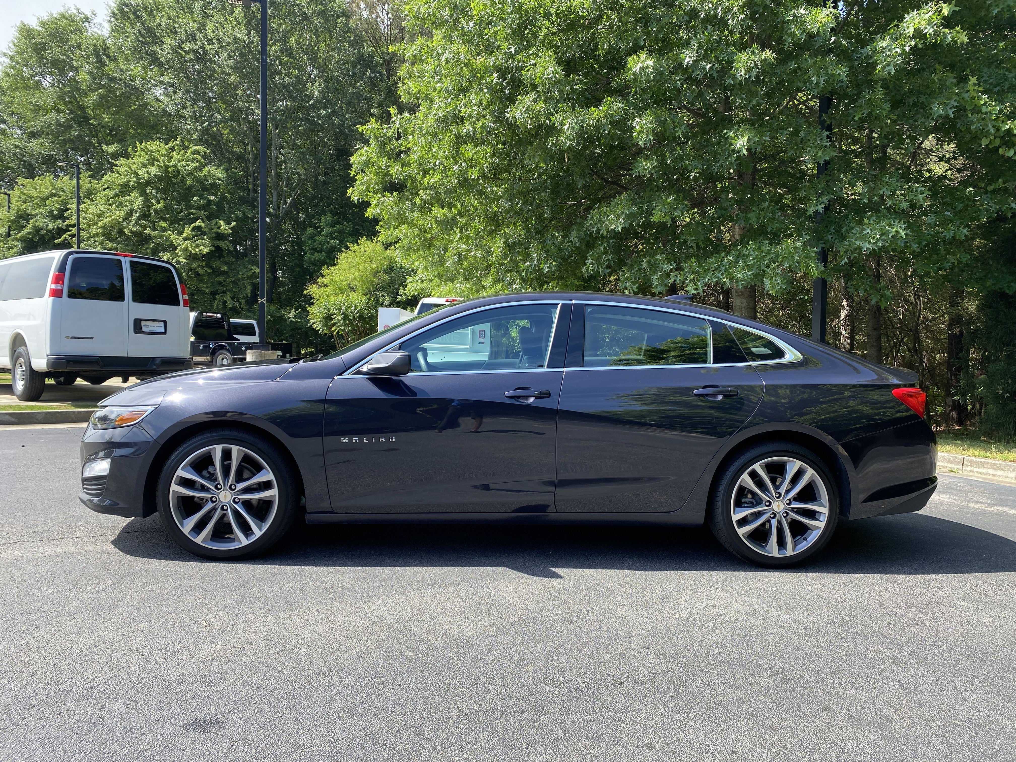 Used 2023 Chevrolet Malibu LT FWD image 6